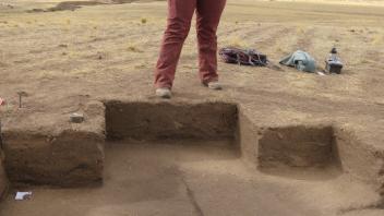 Bryna discovers a new cultural feature at Wilamaya Patjxa.