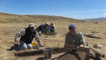 Nestor, Bill, Rocio, and Lauren excavating at Wilamaya Patjxa.