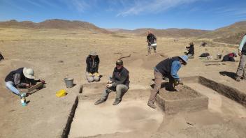 Slowly but surely, ancient archaeological features are exposed. Alex, Esme, Socrates, and Nestor expose a feature here.